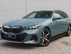 Groen Nieuw 2025 BMW i5 Executive Sedan | € 88.699 (Eerlijke prijs)