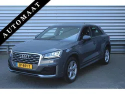 Grijs, metallic lak Gebruikt 2019 Audi Q2 S-Line SUV | € 21.450 (Goede deal)