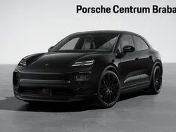 Zwart Nieuw 2025 Porsche Macan SUV | € 92.610