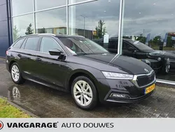 Zwart Gebruikt 2021 Skoda Octavia Business Line Stationwagen | € 19.950 (Eerlijke prijs)