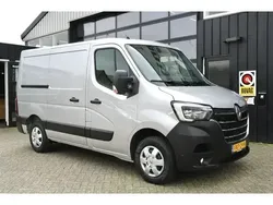 Grijs Gebruikt 2022 Renault Master T28 MPV | € 19.999