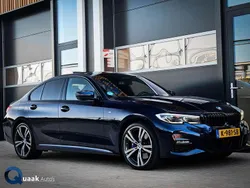 Blauw Gebruikt 2020 BMW 330e M Sport Sedan | € 21.950 (Eerlijke prijs)