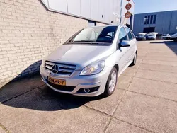 Grijs Gebruikt 2009 Mercedes B160 MPV | € 4.250 (Eerlijke prijs)