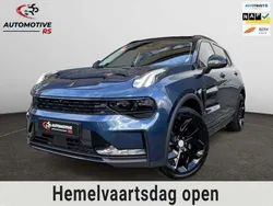 Blauw, metallic lak Gebruikt 2022 Lynk & Co 01 SUV | € 24.945 (Iets duurder)