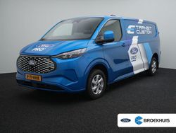 Blauw Gebruikt 2024 Ford E-Transit Limited Van | € 38.272