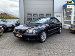 Zwart Gebruikt 2004 Volvo S60 Sedan | € 1.799 (Eerlijke prijs)