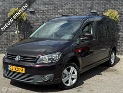 Rood Gebruikt 2012 VW Caddy Maxi Highline MPV | € 7.995