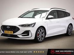 Wit Gebruikt 2024 Ford Focus ST-Line X Stationwagen | € 24.500 (Goede deal)