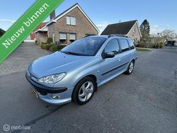 Grijs Gebruikt 2002 Peugeot 206 Stationwagen | € 1.250 (Eerlijke prijs)
