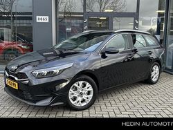 Zwart Gebruikt 2023 Kia Ceed Hatchback | € 22.445 (Goede deal)