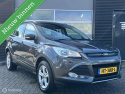 Grijs Gebruikt 2016 Ford Kuga Trend SUV | € 9.950 (Goede deal)