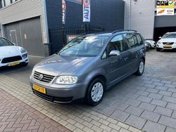 Grijs Gebruikt 2006 VW Touran Business MPV | € 1.999 (Eerlijke prijs)