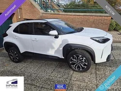 Wit Nieuw 2024 Toyota Yaris Cross Team SUV | € 30.495 (Goede deal)