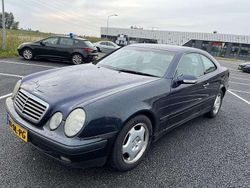 Blauw Gebruikt 1999 Mercedes CLK200 Elegance Coupé | € 999