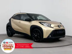 Geel Gebruikt 2022 Toyota Aygo Envy Hatchback | € 19.999 (Iets duurder)