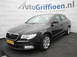 Zwart Gebruikt 2010 Skoda Superb Business Line Hatchback | € 3.490 (Super prijs)