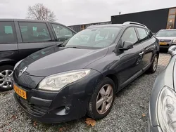 Grijs, metallic lak Gebruikt 2011 Renault Mégane GrandTour Dynamique Stationwagen | € 1.999 (Super prijs)