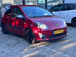 Rood Gebruikt 2011 Renault Twingo Collection Hatchback | € 3.250 (Eerlijke prijs)