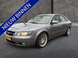 Grijs (metallic) Gebruikt 2005 Hyundai Sonata Dynamiq Sedan | € 3.950