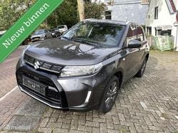 Grijs Gebruikt 2025 Suzuki Vitara SUV | € 25.995 (Goede deal)