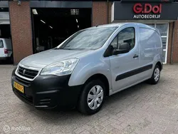 Zilver Gebruikt 2016 Peugeot Partner MPV | € 4.950