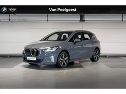 Storm bay metallic Gebruikt 2023 BMW 220 Active Tourer Comfort Edition MPV | € 37.900 (Eerlijke prijs)