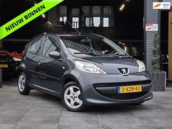 Grijs Gebruikt 2008 Peugeot 107 Hatchback | € 3.450 (Iets duurder)