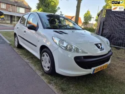 Wit Gebruikt 2011 Peugeot 206+ Hatchback | € 2.945 (Eerlijke prijs)