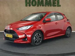 Rood Gebruikt 2023 Toyota Yaris Team Hatchback | € 21.950 (Eerlijke prijs)