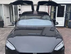 Zwart Gebruikt 2017 Tesla Model X SUV | € 30.950