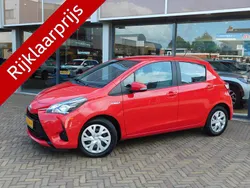 Rood Gebruikt 2018 Toyota Yaris Hybrid Hatchback | € 14.250 (Eerlijke prijs)