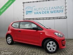 Rood Gebruikt 2011 VW up! take up! Hatchback | € 2.999 (Eerlijke prijs)