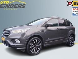 Grijs Gebruikt 2017 Ford Kuga ST-Line SUV | € 20.500 (Eerlijke prijs)