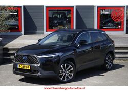 Zwart Gebruikt 2023 Toyota Corolla Cross Style SUV | € 36.900 (Eerlijke prijs)