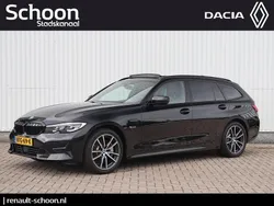Zwart Gebruikt 2022 BMW 330e M Sport Stationwagen | € 32.950 (Super prijs)