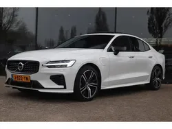Gebruikt 2020 Volvo S60 R-Design Sedan | € 35.450 (Eerlijke prijs)