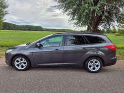 Grijs Gebruikt 2015 Ford Focus Trend Stationwagen | € 5.500 (Eerlijke prijs)
