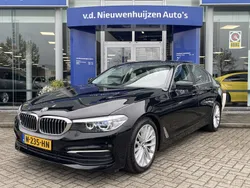 Zwart, metallic lak Gebruikt 2018 BMW 520 Executive Sedan | € 29.950 (Goede deal)