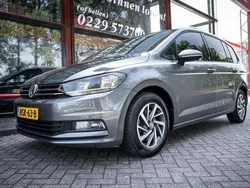 Grijs Gebruikt 2017 VW Touran Sound MPV | € 19.450 (Duur)