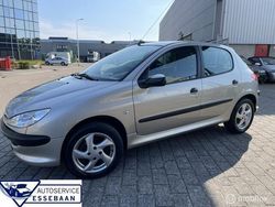 Grijs Gebruikt 2006 Peugeot 206 Hatchback | € 1.950 (Eerlijke prijs)