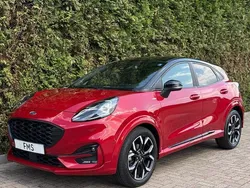 Rood, metallic lak Gebruikt 2022 Ford Puma ST-Line SUV | € 24.890 (Eerlijke prijs)
