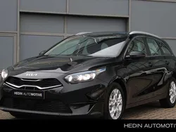 Zwart Nieuw 2024 Kia Ceed Sportswagon Stationwagen | € 28.945 (Goede deal)