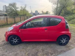 Rood Gebruikt 2008 Citroën C1 Hatchback | € 999 (Goede deal)