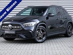 Zwart Gebruikt 2023 Mercedes GLA200 AMG line SUV | € 42.900 (Duur)