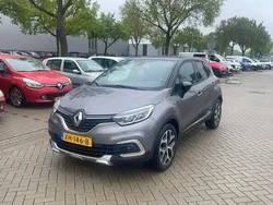 Grijs Gebruikt 2019 Renault Captur Intens SUV | € 14.450 (Eerlijke prijs)