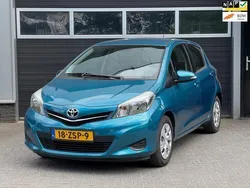 Blauw Gebruikt 2011 Toyota Yaris Hatchback | € 6.444 (Iets duurder)