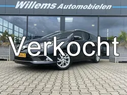 Grijs, metallic lak Gebruikt 2016 Toyota Auris Touring Sports Executive Stationwagen | € 14.950 (Goede deal)