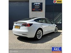 Wit Gebruikt 2022 Tesla Model 3 Standard Range Plus Sedan | € 27.499 (Eerlijke prijs)