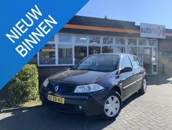 Blauw Gebruikt 2008 Renault Mégane III Business Hatchback | € 1.950 (Super prijs)