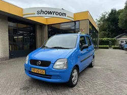 Blauw Gebruikt 2002 Opel Agila Color Edition Hatchback | € 1.495 (Iets duurder)